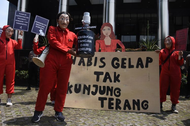 Korupsi Indonesia: Luka Lama yang Terus Menggerogoti Bangsa